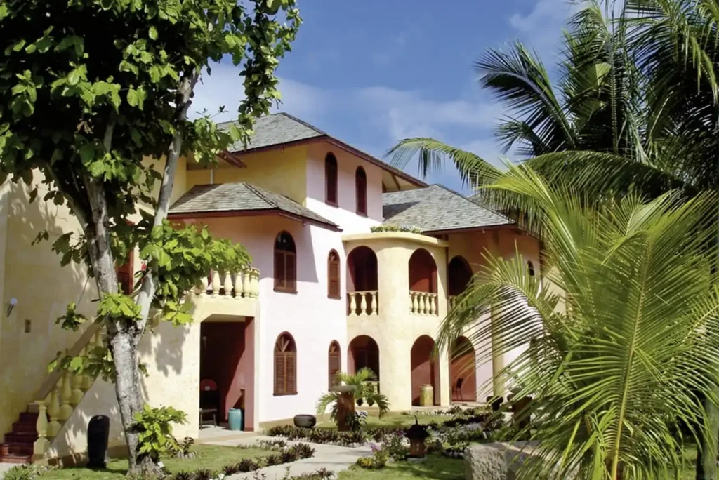 Castello Beach Hotel 6