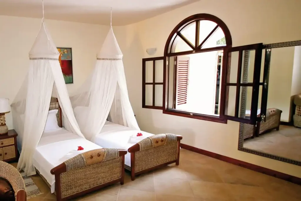 Castello Beach Hotel 8