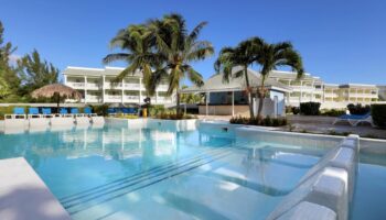 Grand Palladium Lady Hamilton Resort 5*