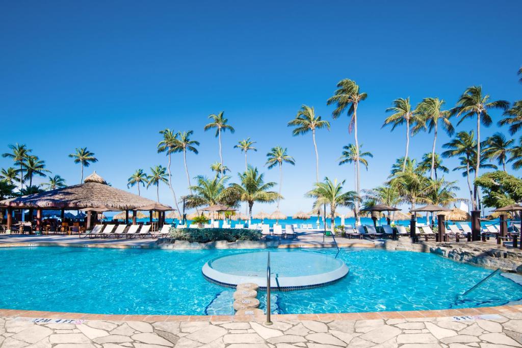 Holiday Inn Resort Aruba2