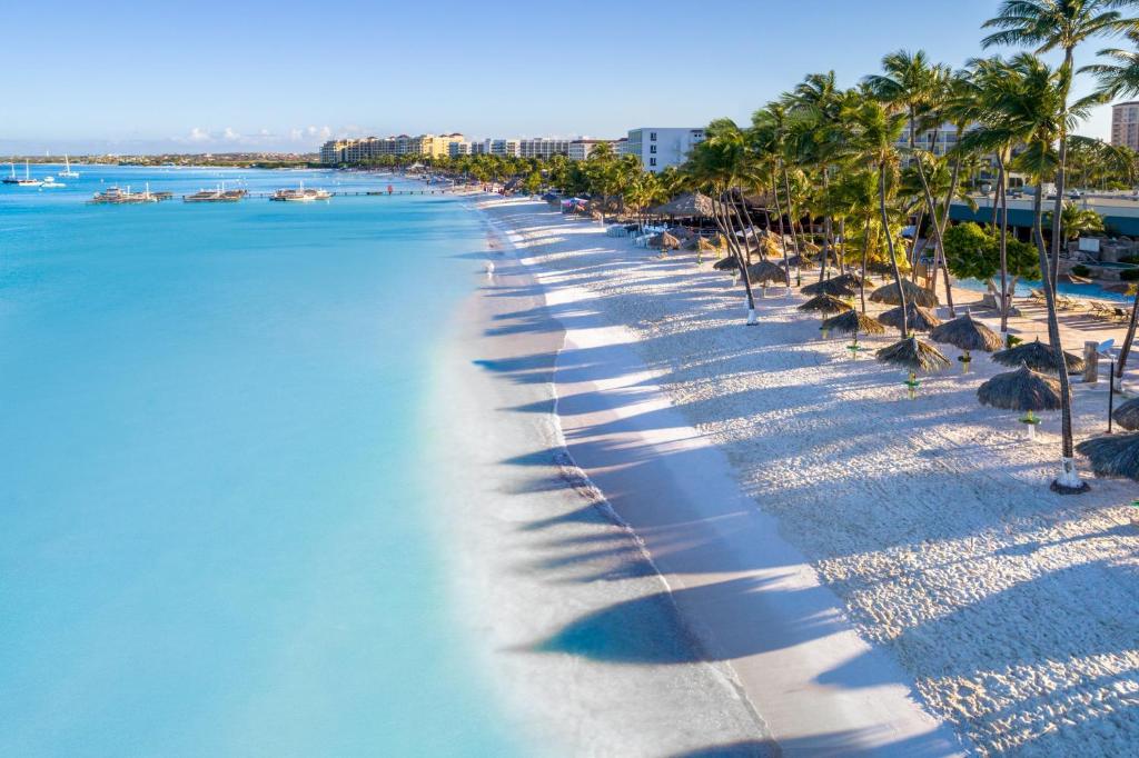Holiday Inn Resort Aruba7
