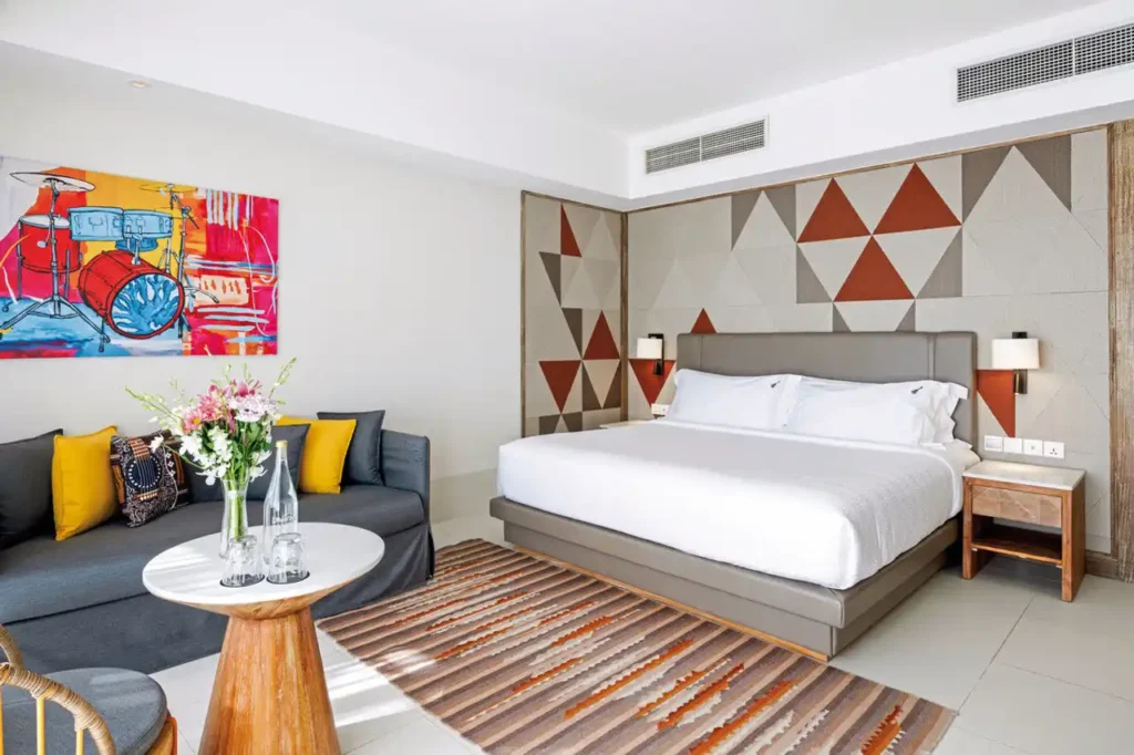 Hard Rock Hotel Maldives 8