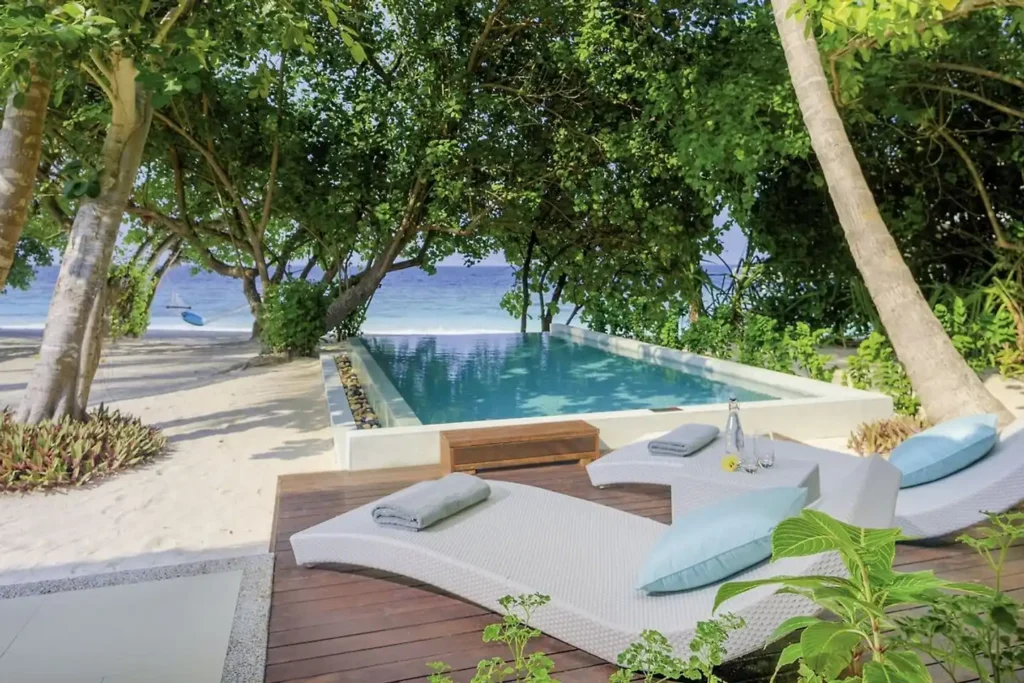 Dusit Thani Maldives