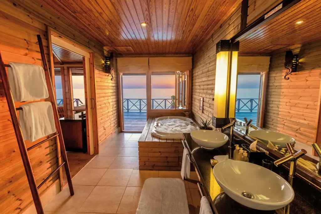 Komandoo Island Resort & Spa12 Komandoo Island Resort & Spa